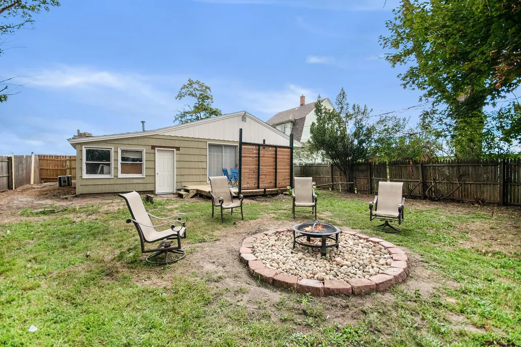 153 Vander Veen Avenue Holland Charter Township MI 49424