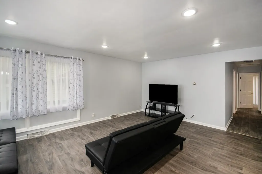 153 Vander Veen Avenue Holland Charter Township MI 49424