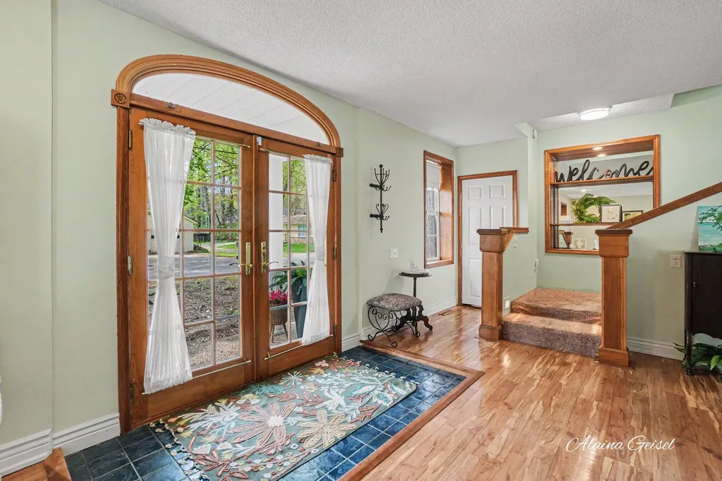 385 Marquette Avenue Park Township MI 49424