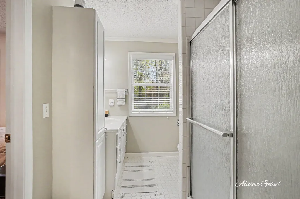 385 Marquette Avenue Park Township MI 49424