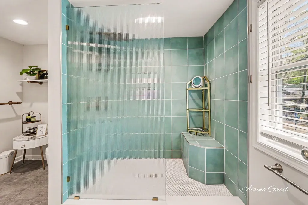 385 Marquette Avenue Park Township MI 49424