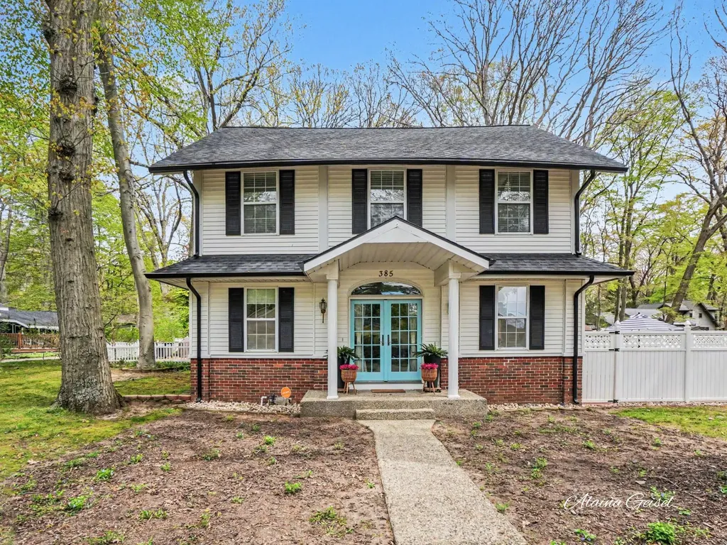 385 Marquette Avenue Park Township MI 49424