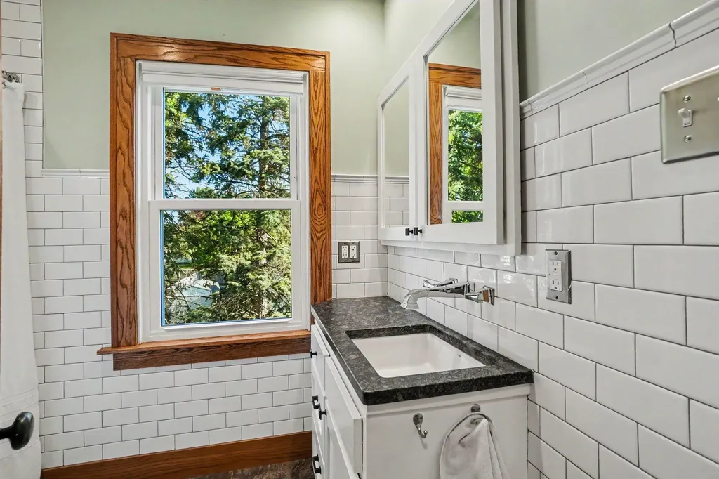 5577 Madison Avenue Hudsonville City MI 49426
