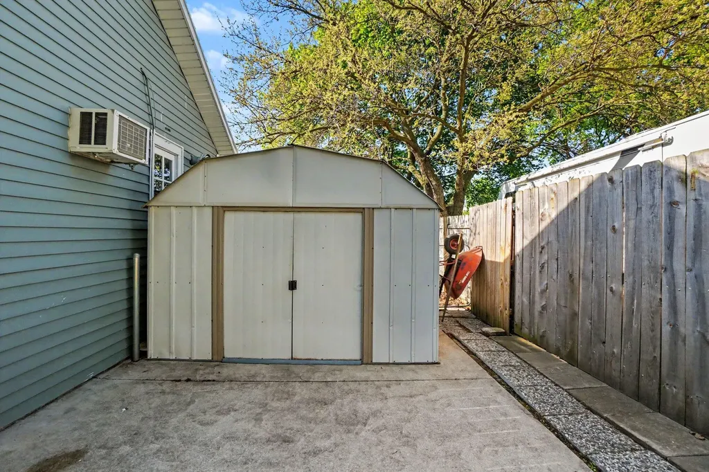 5577 Madison Avenue Hudsonville City MI 49426