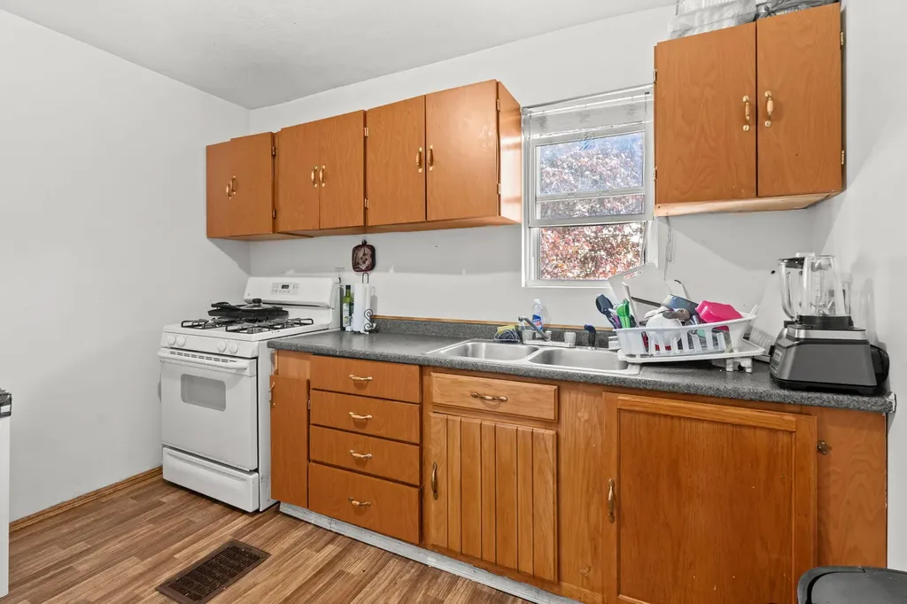 1034 Norwich Avenue SW Grand Rapids City MI 49503