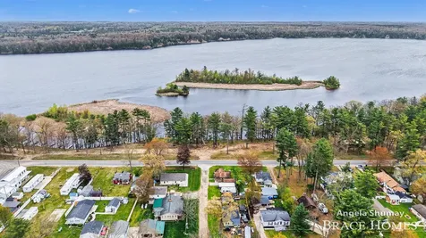 1653 S Beech Avenue Big Prairie Township MI 49349