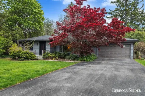 3134 Midland Drive SE Grand Rapids Charter Township MI 49506