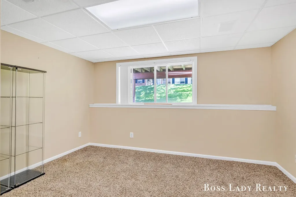 3960 Old Elm Drive SE Kentwood City MI 49512