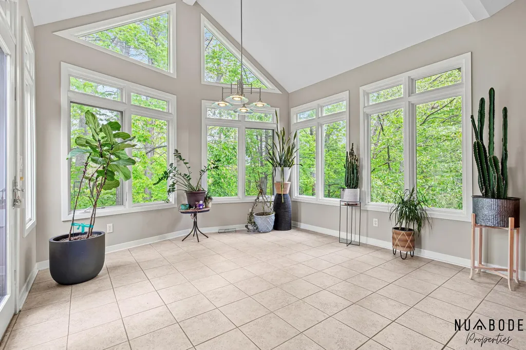 2333 Longmeadow Street NW Grand Rapids City MI 49504