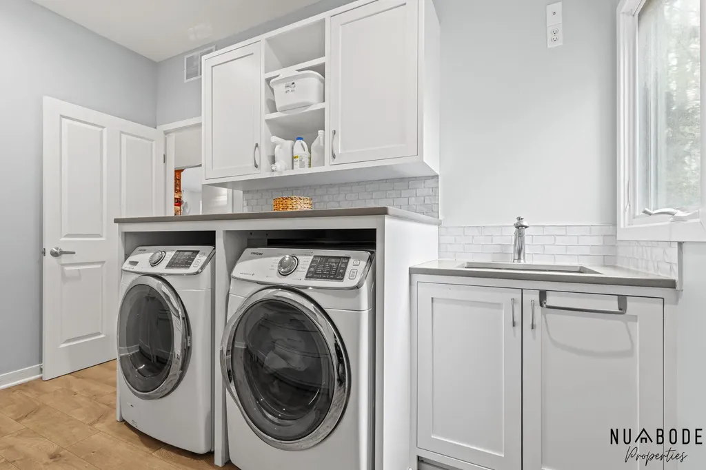 2333 Longmeadow Street NW Grand Rapids City MI 49504