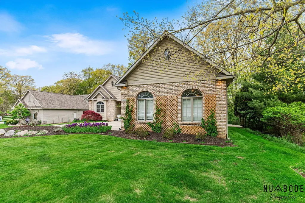 2333 Longmeadow Street NW Grand Rapids City MI 49504