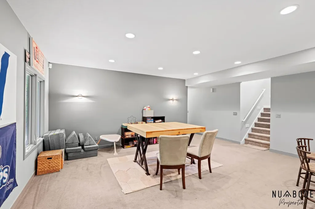 2333 Longmeadow Street NW Grand Rapids City MI 49504