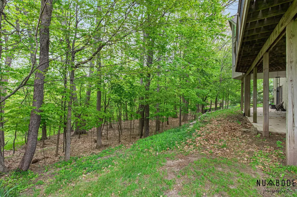 2333 Longmeadow Street NW Grand Rapids City MI 49504