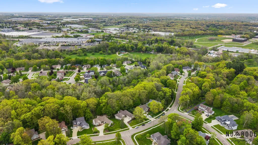 2333 Longmeadow Street NW Grand Rapids City MI 49504
