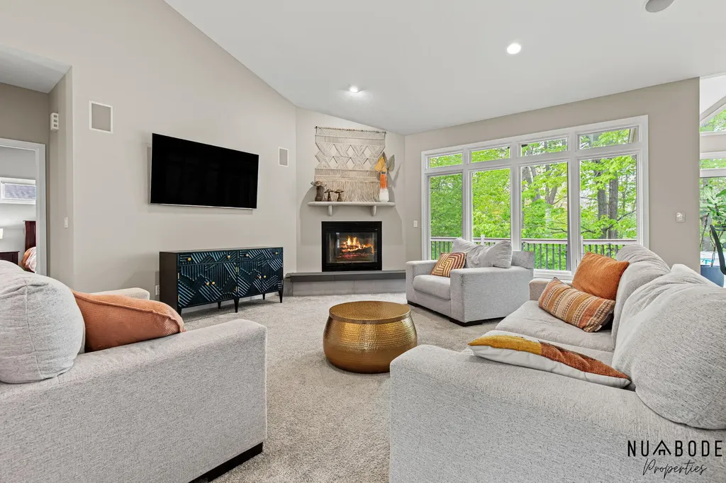 2333 Longmeadow Street NW Grand Rapids City MI 49504