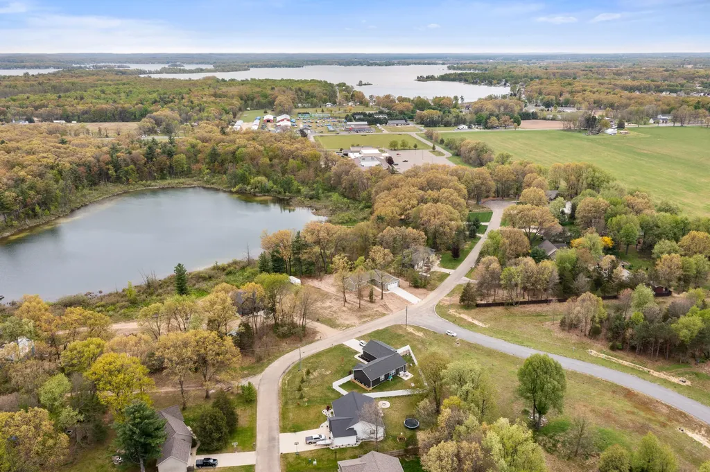 12165 Pine Meadows Drive Yankee Springs Township MI 49348