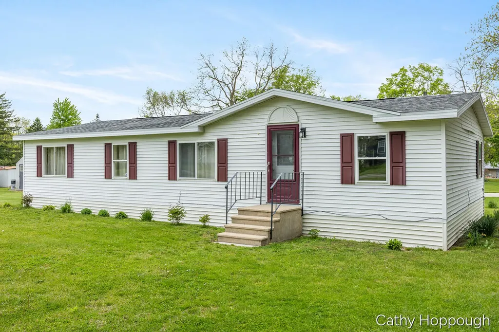153 Baldwin Street Lyons Township MI 48851