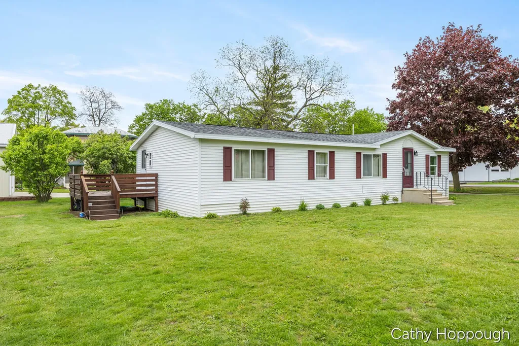 153 Baldwin Street Lyons Township MI 48851