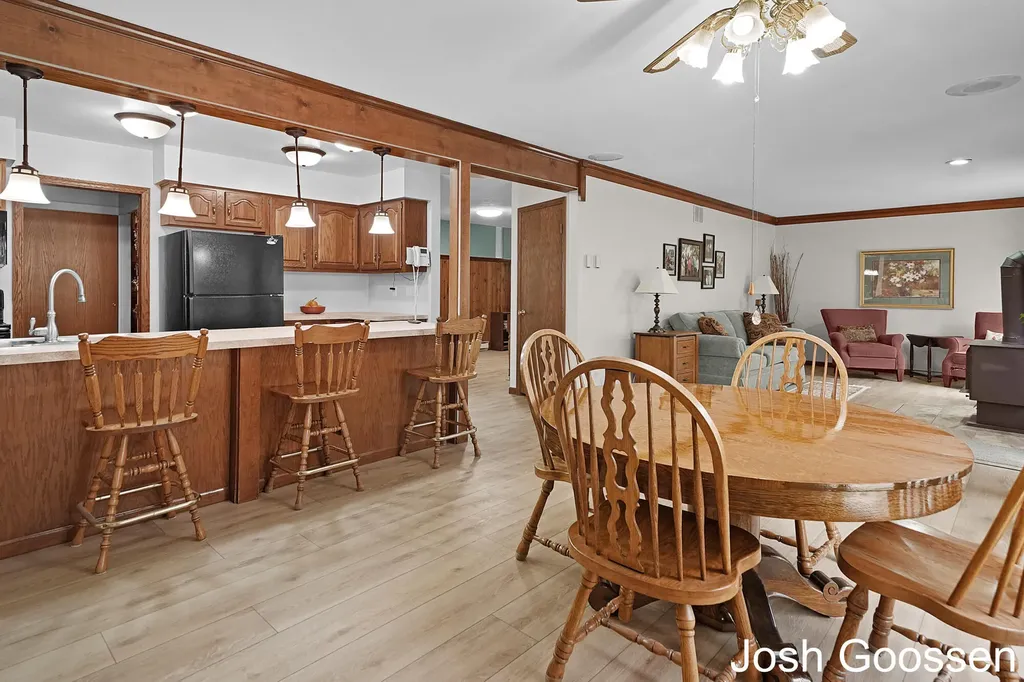 5742 Timber Canyon Bend NE Cannon Township MI 49306