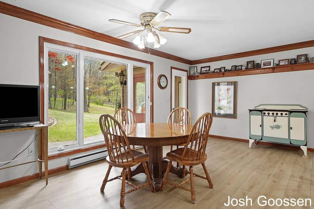 5742 Timber Canyon Bend NE Cannon Township MI 49306