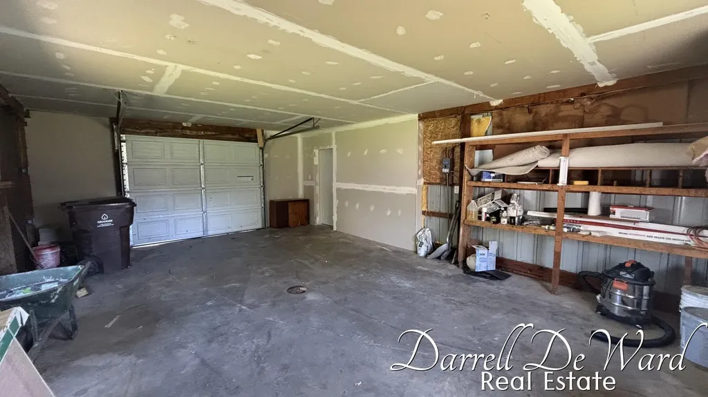 8425 N Holland Road Belvidere Township MI 48886
