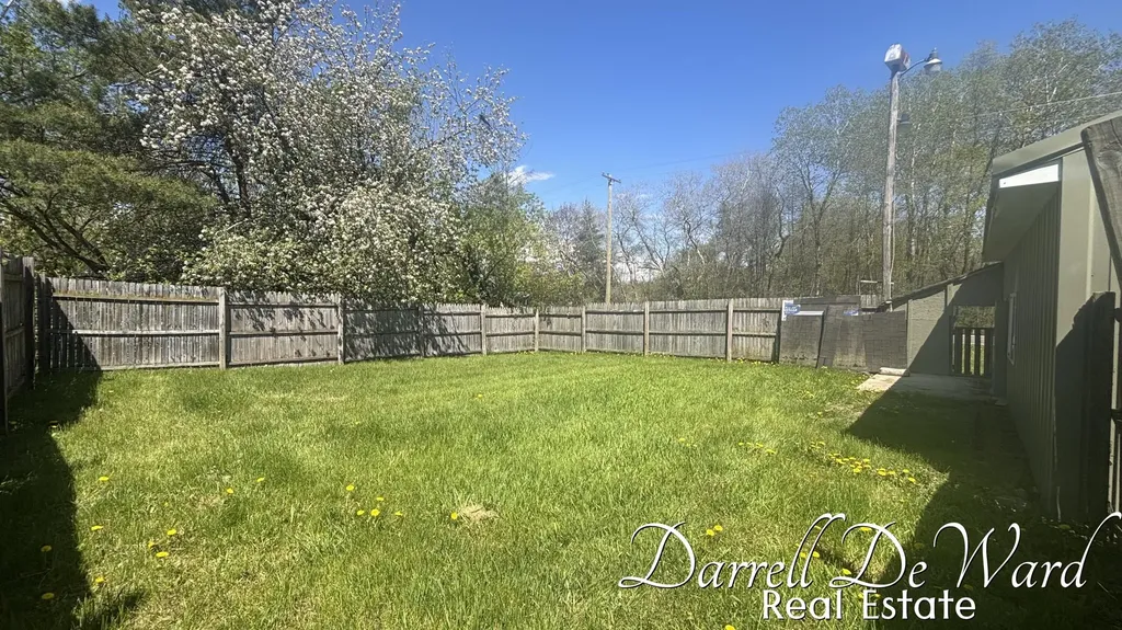8425 N Holland Road Belvidere Township MI 48886