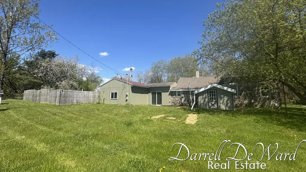 8425 N Holland Road Belvidere Township MI 48886