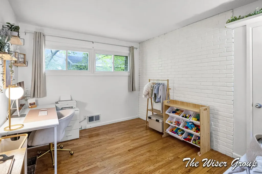 1742 Boston Street SE Grand Rapids City MI 49506