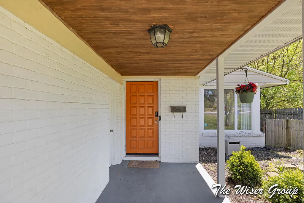 1742 Boston Street SE Grand Rapids City MI 49506