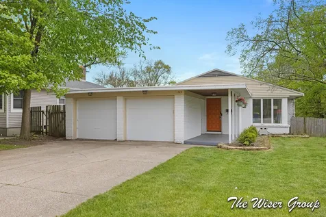 1742 Boston Street SE Grand Rapids City MI 49506