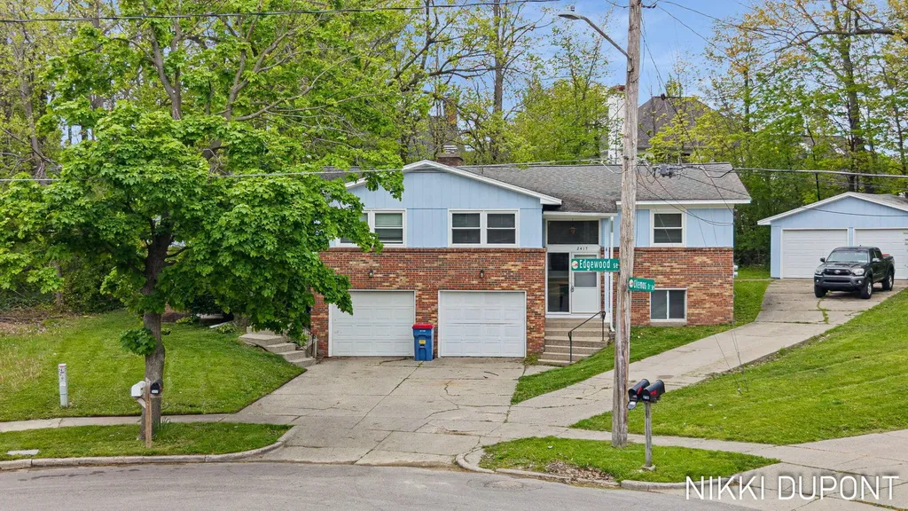 2417-2419 Edgewood Avenue SE Grand Rapids City MI 49546