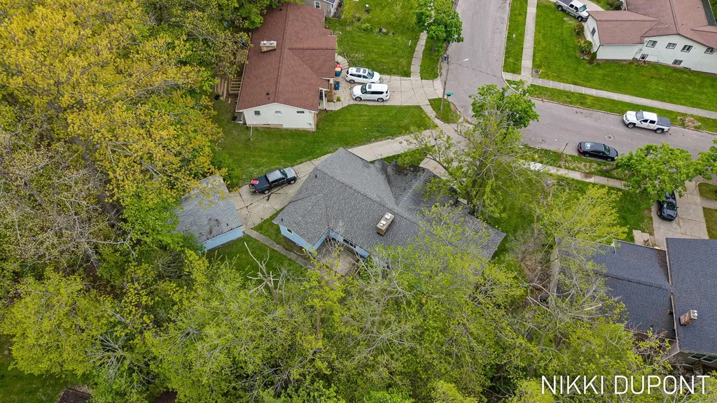 2417-2419 Edgewood Avenue SE Grand Rapids City MI 49546