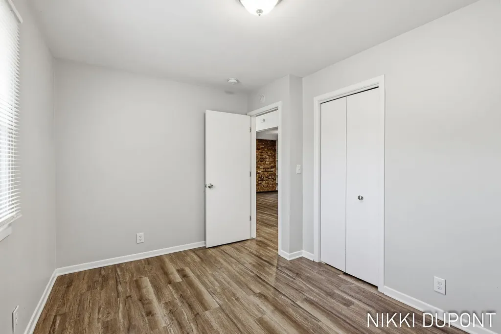 2417-2419 Edgewood Avenue SE Grand Rapids City MI 49546