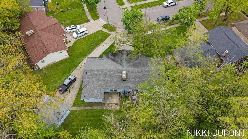 2417-2419 Edgewood Avenue SE Grand Rapids City MI 49546