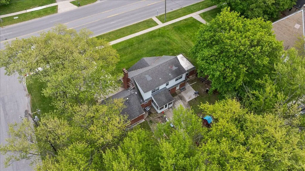 3035 E Paris Avenue SE Kentwood City MI 49512
