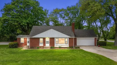 3035 E Paris Avenue SE Kentwood City MI 49512