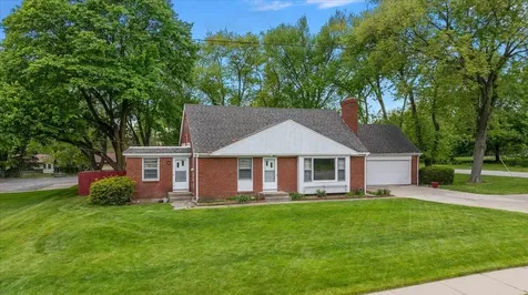 3035 E Paris Avenue SE Kentwood City MI 49512