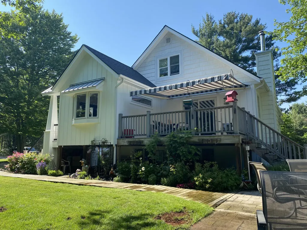 16381 Greenly Street Park Township MI 49424