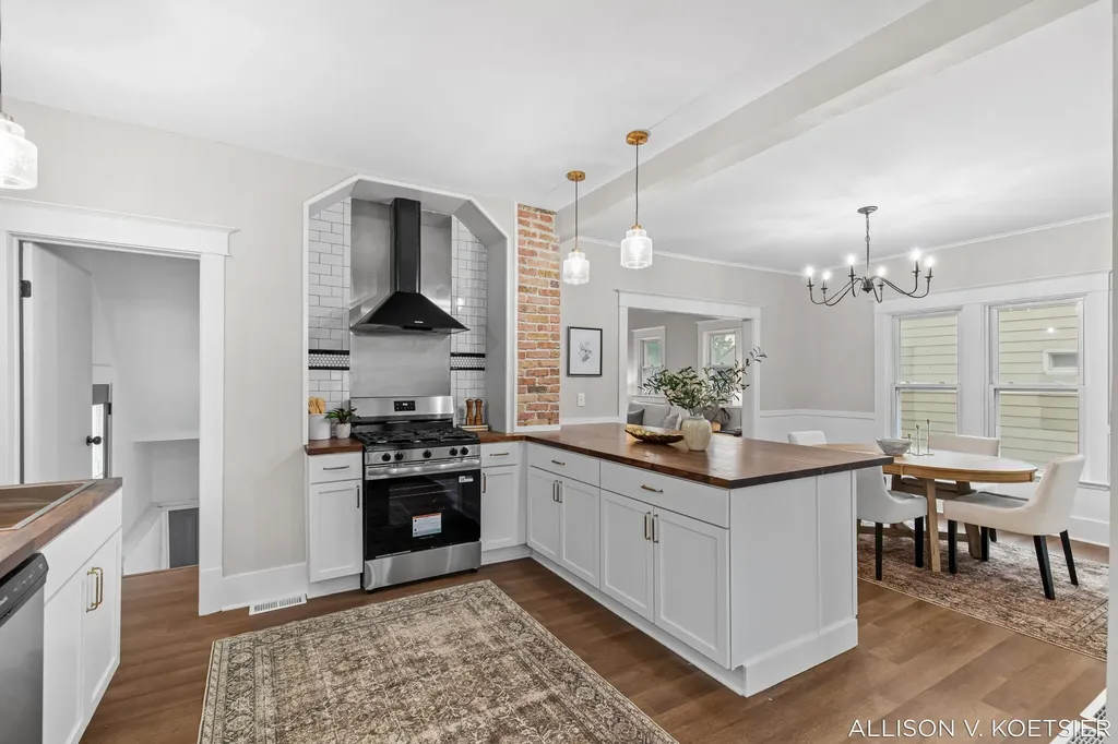 1624 Martindale Avenue SW Wyoming City MI 49509