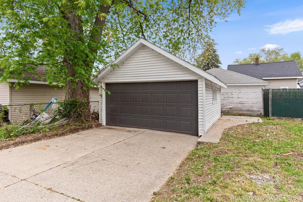 1624 Martindale Avenue SW Wyoming City MI 49509