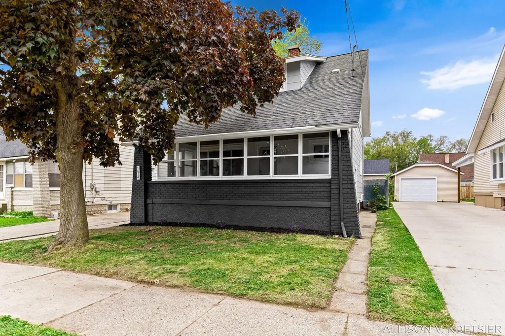 1624 Martindale Avenue SW Wyoming City MI 49509