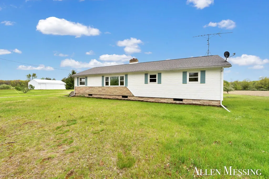 16753 S Fenmore Road Chapin Township MI 48807