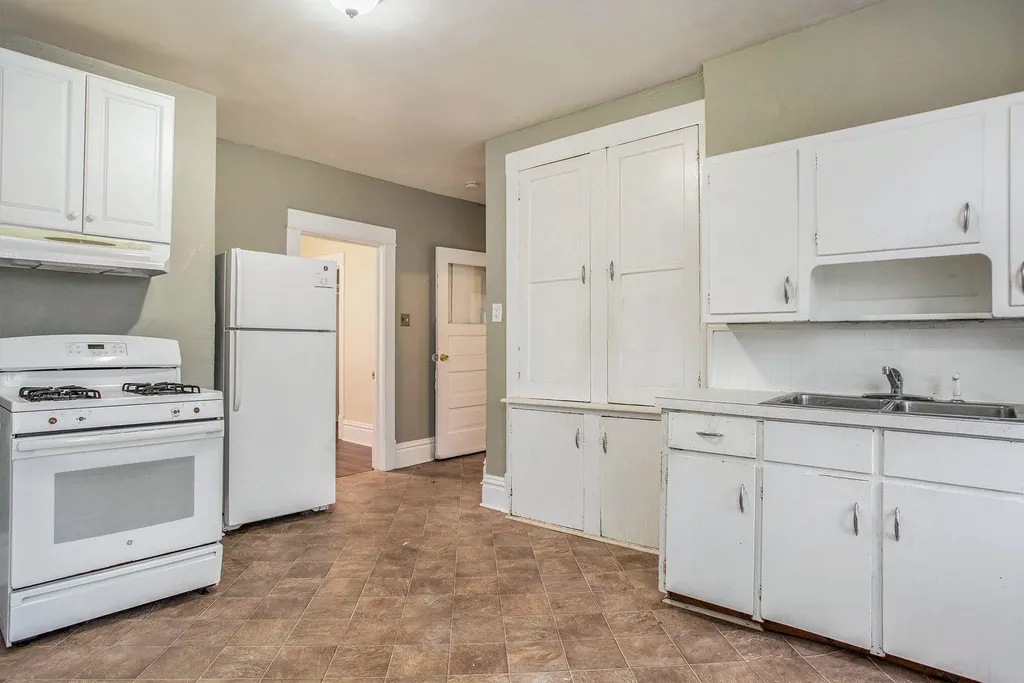 1120 12th Street NW Grand Rapids City MI 49504