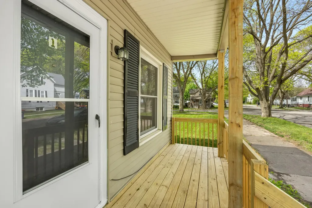 1120 12th Street NW Grand Rapids City MI 49504