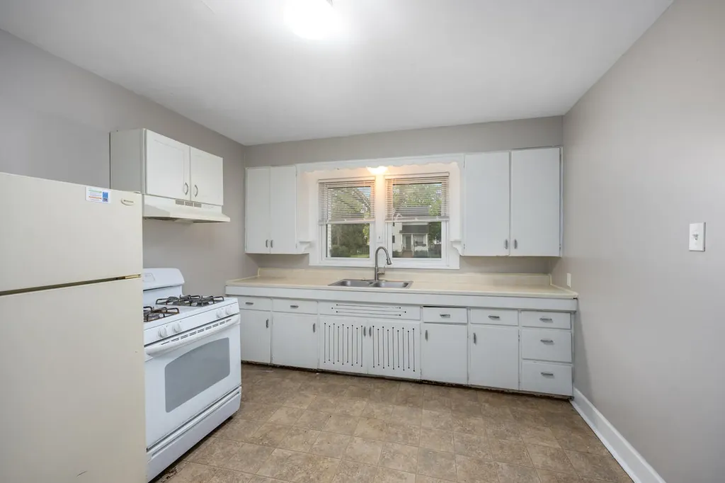 1120 12th Street NW Grand Rapids City MI 49504