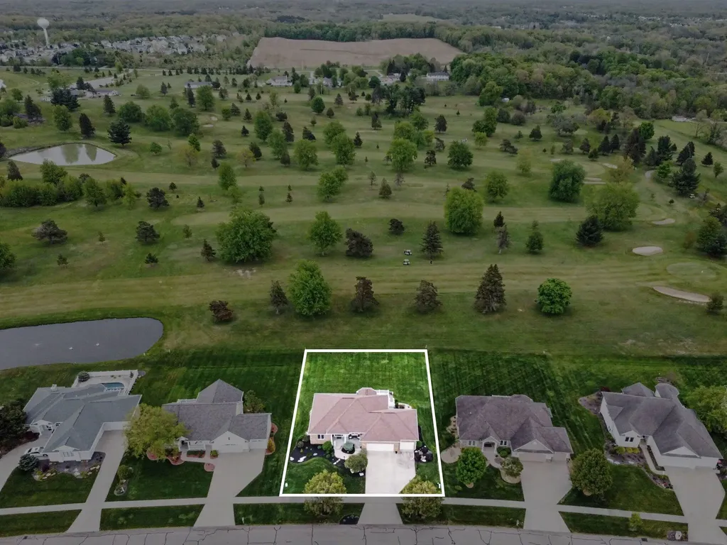 7844 Green Links Drive SE Caledonia Township MI 49316