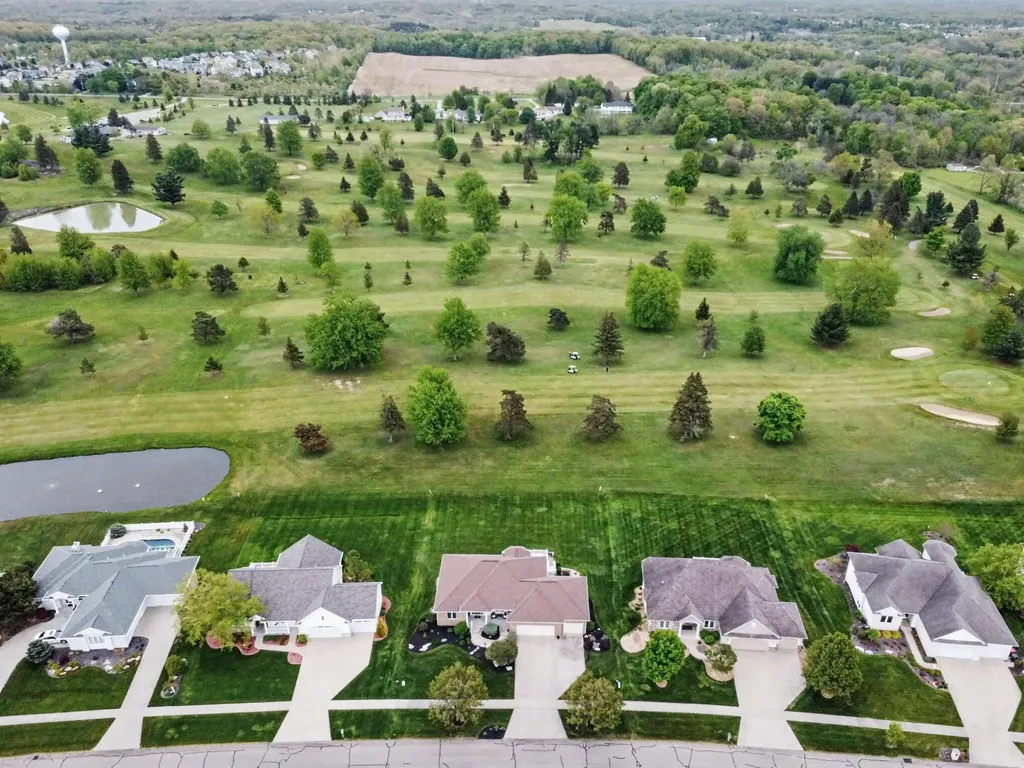 7844 Green Links Drive SE Caledonia Township MI 49316