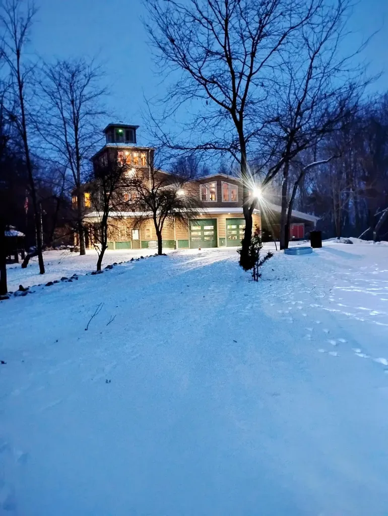 781 Hopkins Road Lyons Township MI 48851