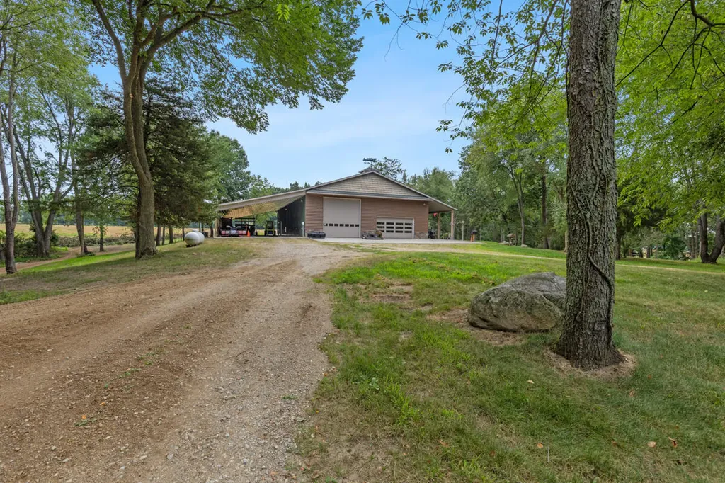 781 Hopkins Road Lyons Township MI 48851