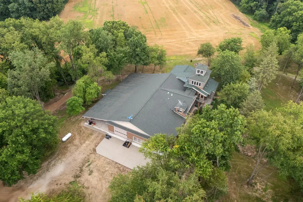 781 Hopkins Road Lyons Township MI 48851
